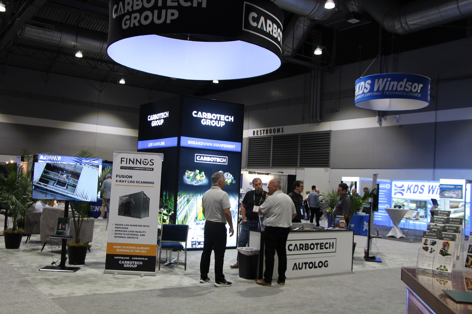 TP&EE show floor